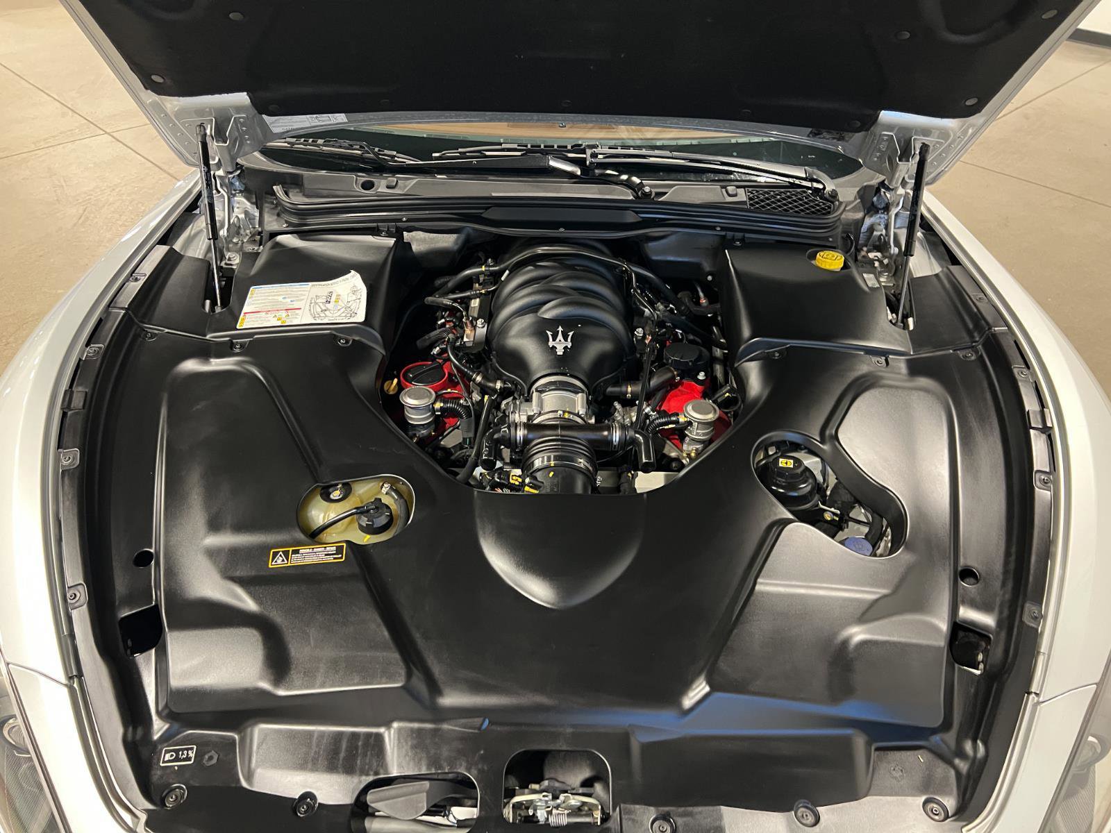 Used 2010 Maserati GranTurismo S image 36