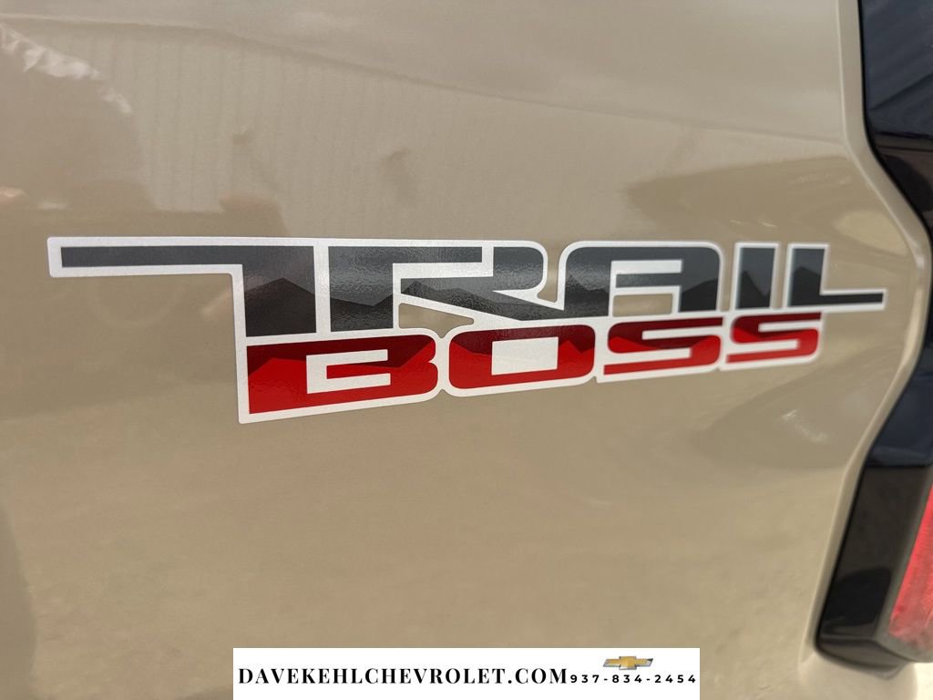 Used 2024 Chevrolet Colorado Trail Boss w/ Technology Package image 50