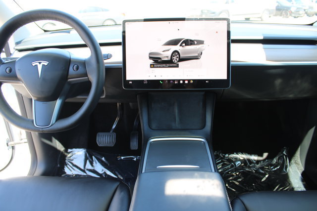 Used 2022 Tesla Model Y Long Range AWD/4WD image 12