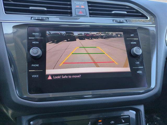 Used 2022 Volkswagen Tiguan SE FWD image 13