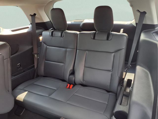 Used 2026 Ford Explorer Active w/ Active Comfort Package AWD/4WD image 14