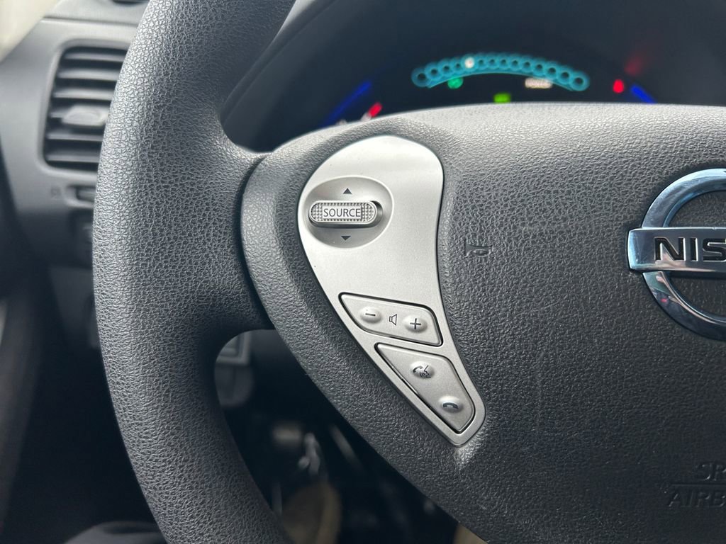 Used 2017 Nissan Leaf S image 17
