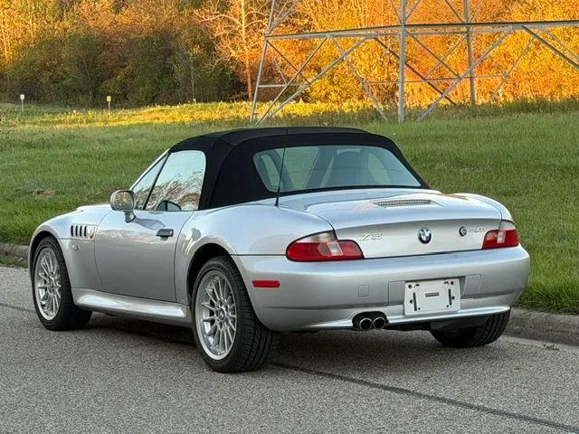 Used 2002 BMW Z3 3.0i RWD image 16