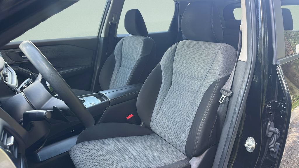 Used 2023 Nissan Rogue SV FWD image 28