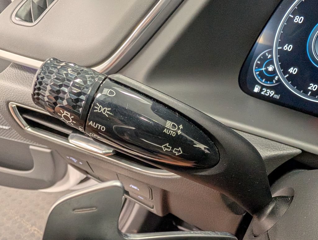 Used 2023 Hyundai Sonata Limited FWD image 17