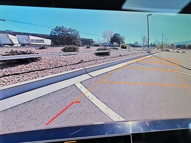 Used 2025 Chevrolet Malibu LT image 13