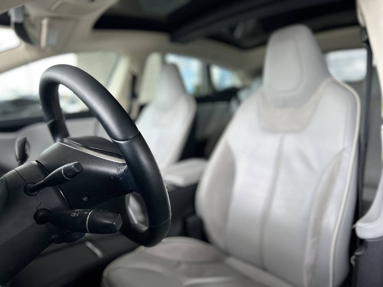 Used 2014 Tesla Model S 85 RWD image 38