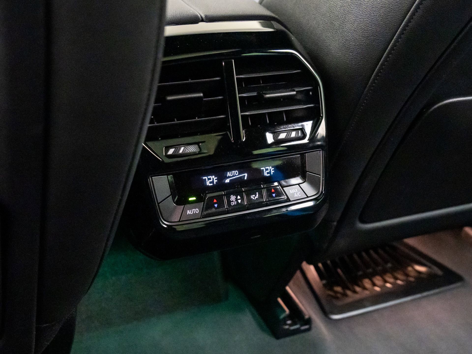 Used 2024 BMW iX xDrive50 w/ Convenience Package image 21