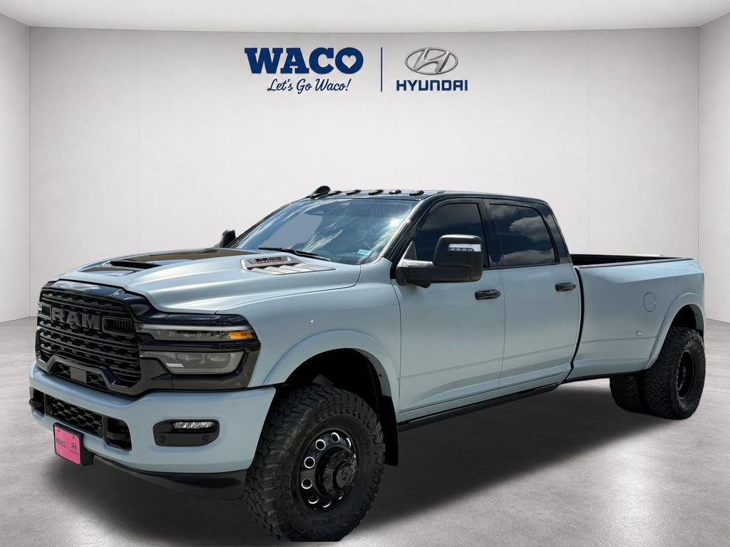 Used 2025 RAM 3500 Limited AWD/4WD image 3