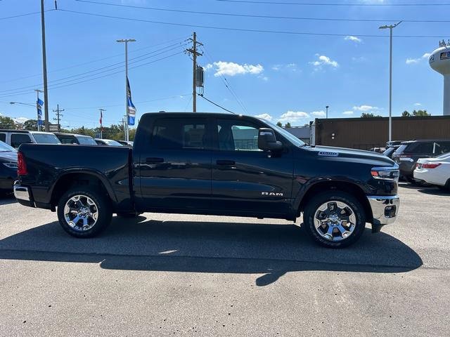 New 2026 RAM 1500 4x4 Crew Cab image 2