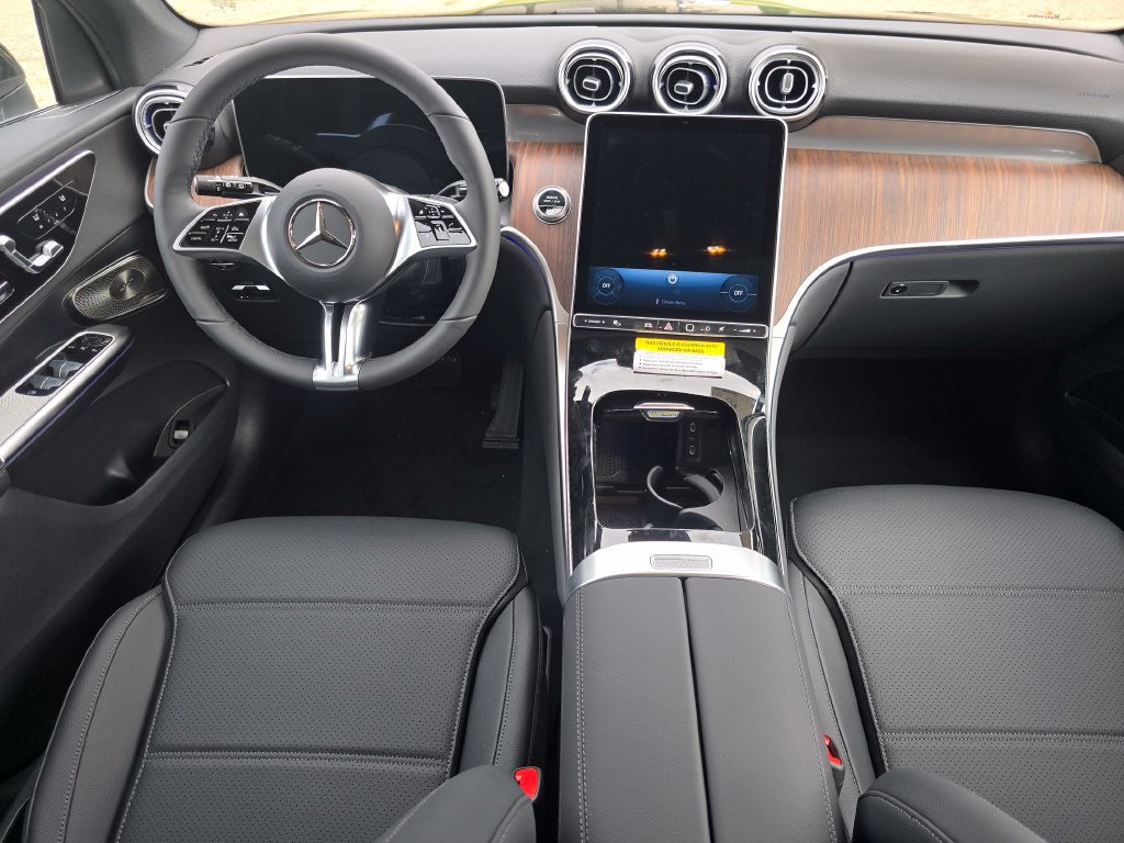 New 2027 Mercedes-Benz GLC 300 4MATIC image 23