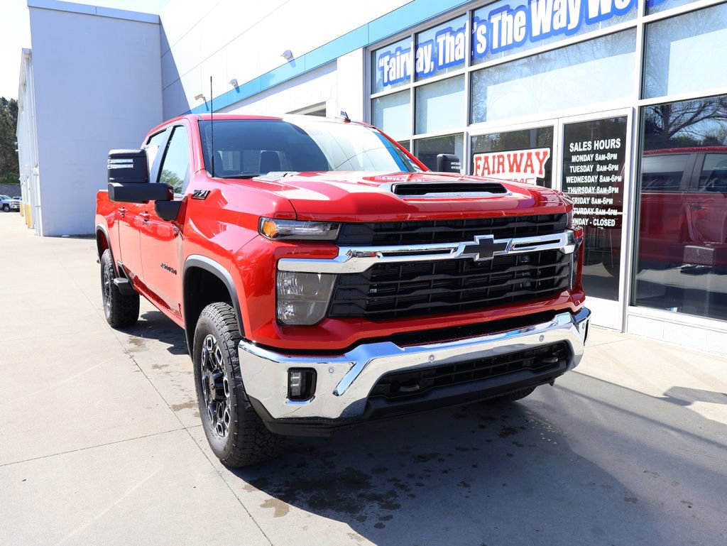 New 2025 Chevrolet Silverado 2500 LT w/ Safety Package AWD/4WD image 2
