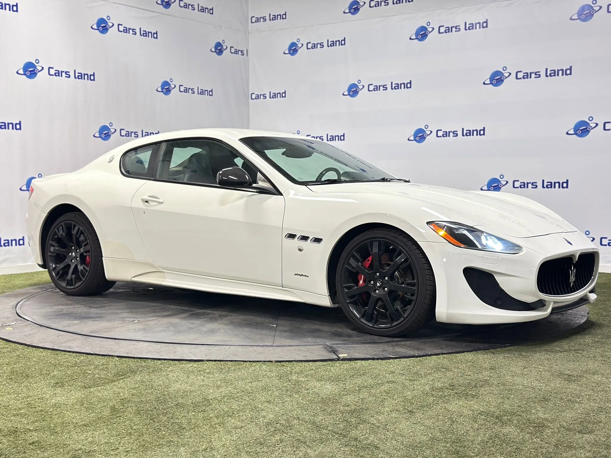 Used 2014 Maserati GranTurismo MC image 2