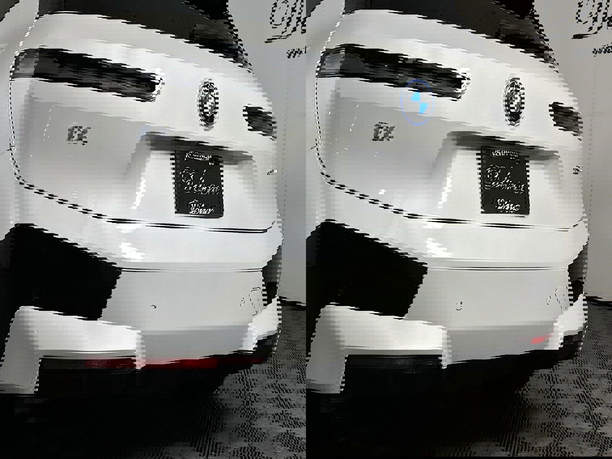 Used 2022 BMW iX xDrive50 w/ Premium Package image 25