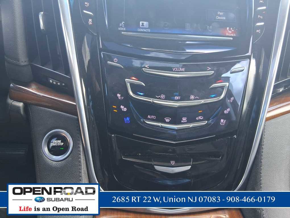 Used 2020 Cadillac Escalade Luxury w/ Escalade Sport Edition RWD image 24