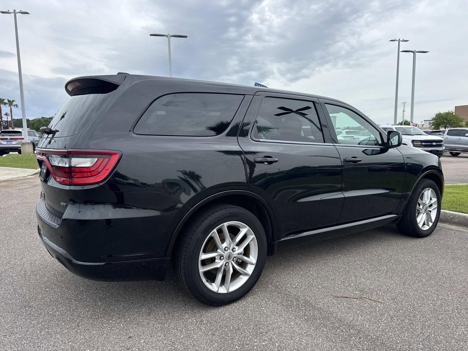 Used 2023 Dodge Durango GT RWD image 5