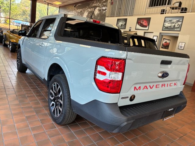 Used 2023 Ford Maverick Lariat FWD image 7