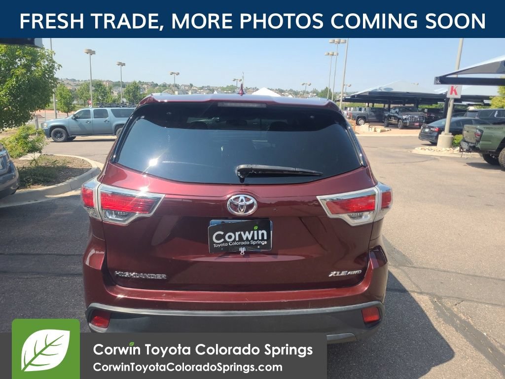 Used 2015 Toyota Highlander XLE AWD/4WD image 8