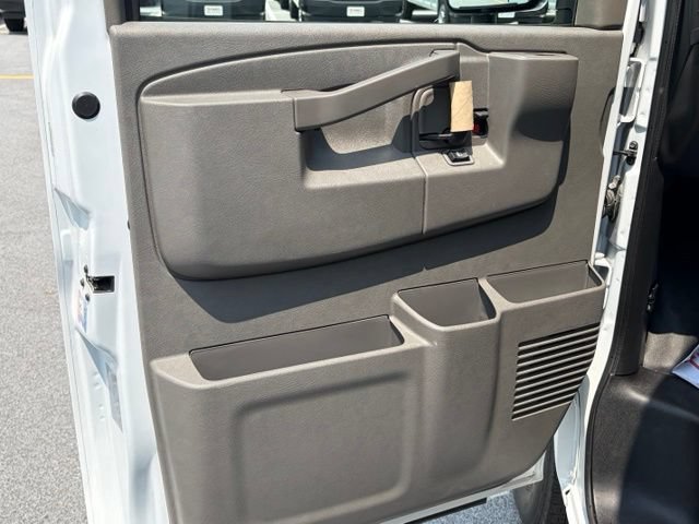 New 2026 Chevrolet Express 3500 w/ Power Convenience Package RWD image 12