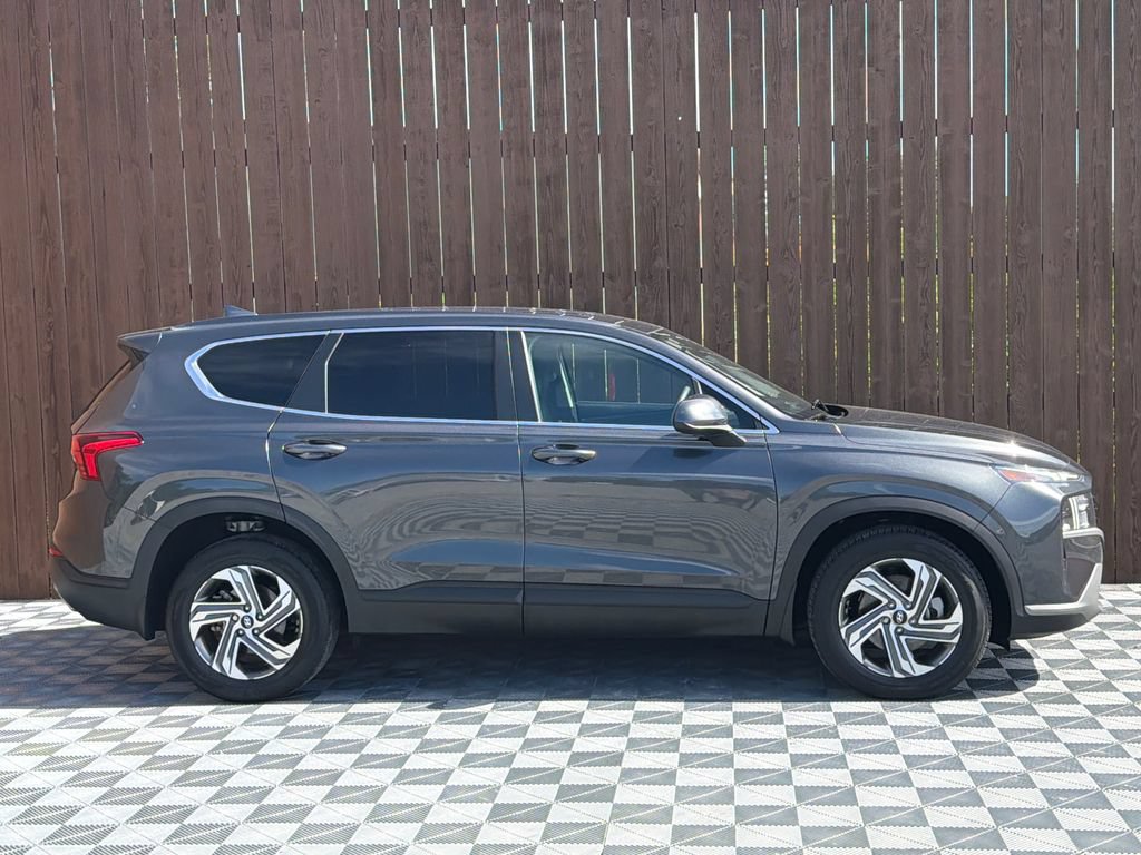 Used 2023 Hyundai Santa Fe SE FWD image 10