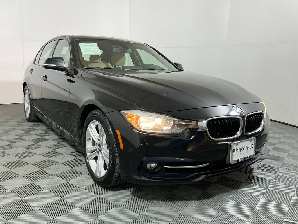 Used 2016 BMW 328i Sedan RWD image 4