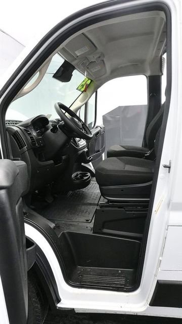 Used 2025 RAM ProMaster 2500 w/ Convenience Group image 16