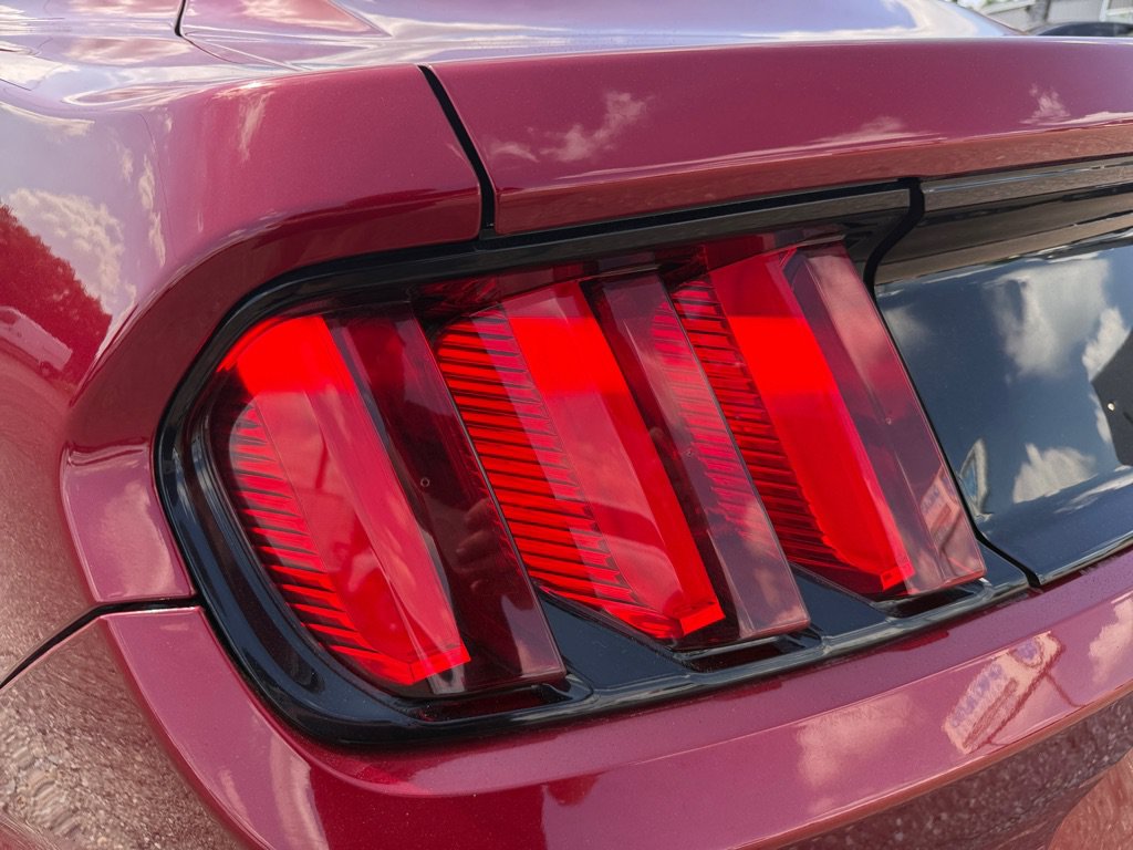 Used 2017 Ford Mustang Coupe RWD image 26