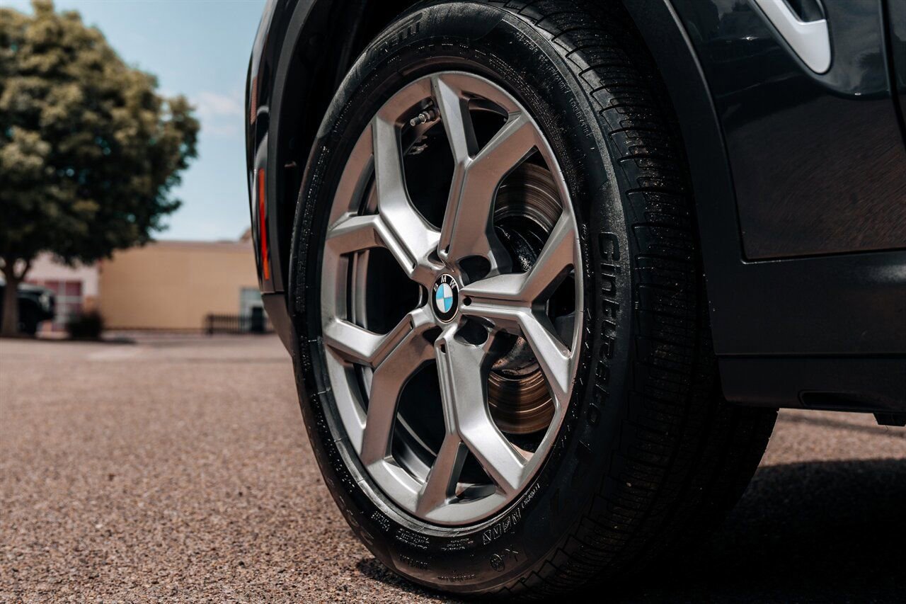 Used 2022 BMW X3 xDrive30i w/ Premium Package 2 (ZPA) AWD/4WD image 15