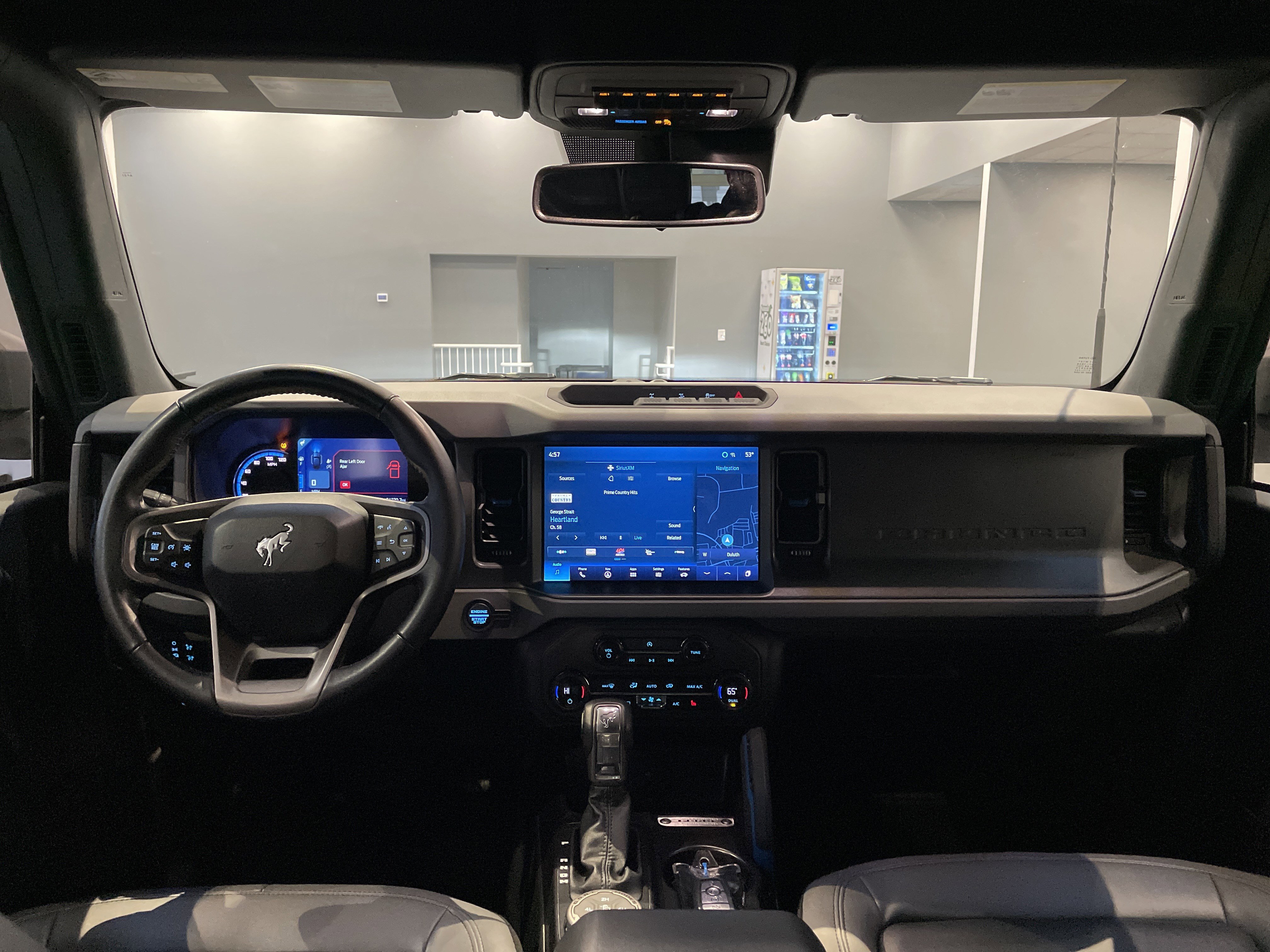 Used 2024 Ford Bronco Black Diamond image 33