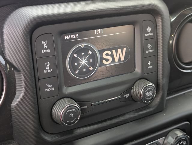 Used 2020 Jeep Gladiator Mojave AWD/4WD image 24