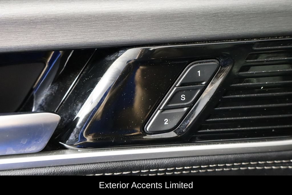 Used 2025 Jeep Wagoneer Series II AWD/4WD image 23