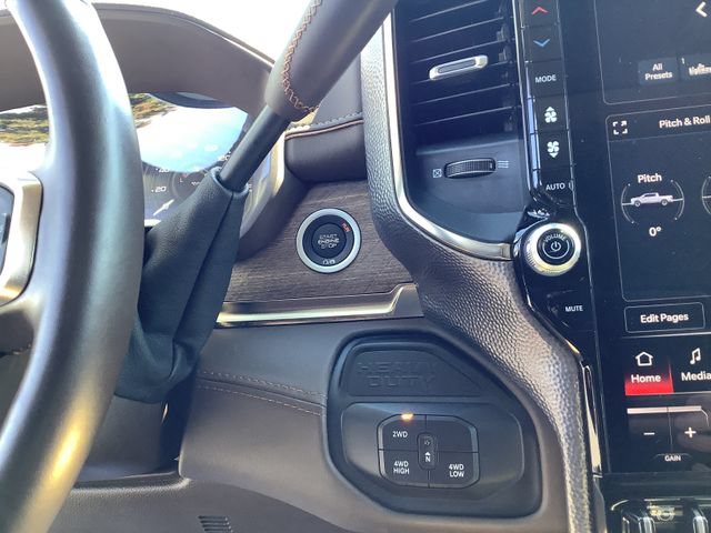 Used 2025 RAM 2500 Limited AWD/4WD image 16