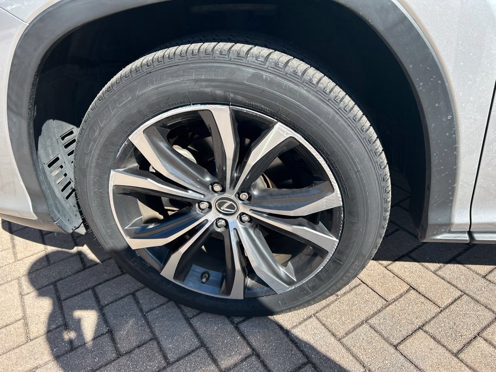 Used 2018 Lexus RX 350L FWD image 12