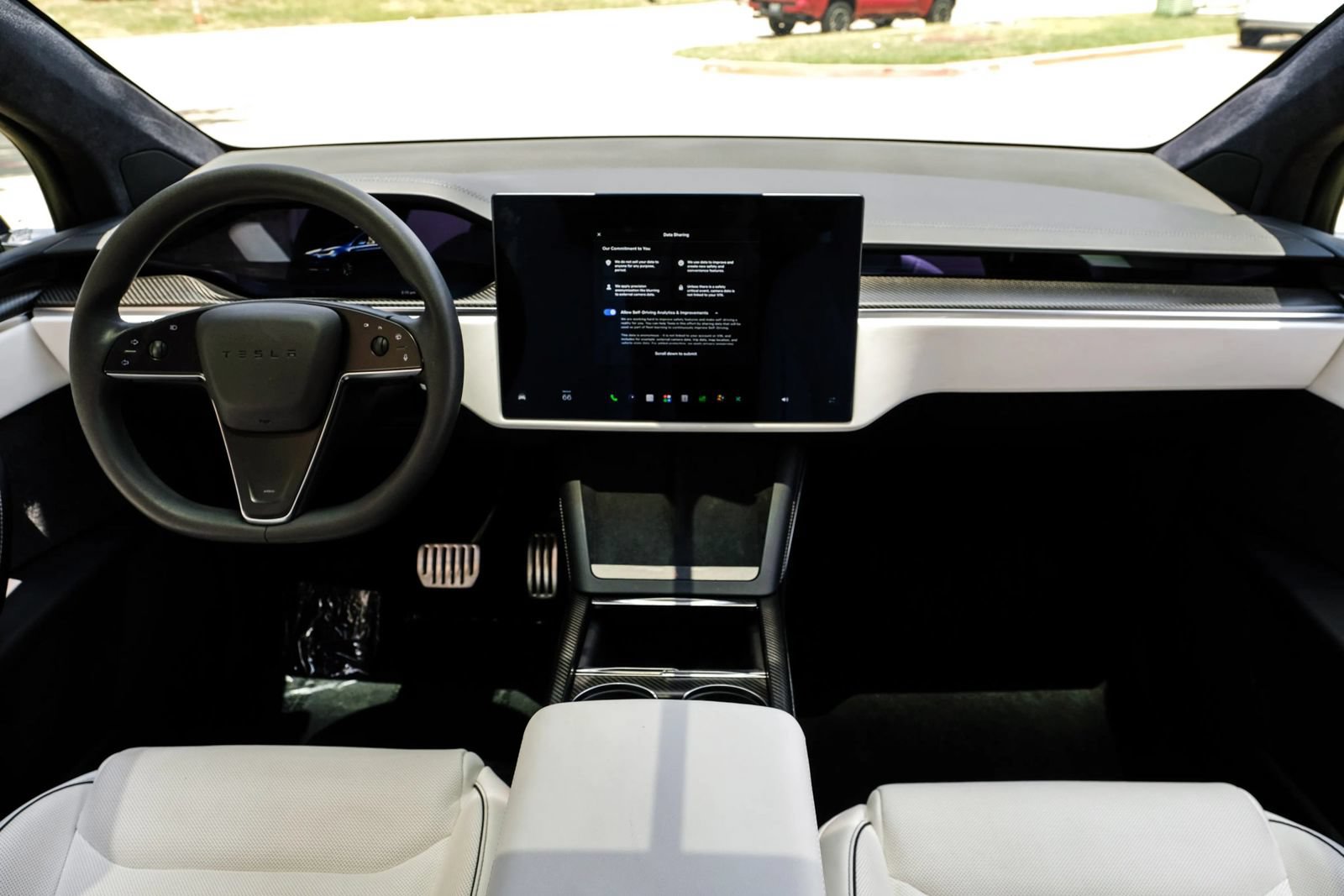 Used 2022 Tesla Model X Plaid AWD/4WD image 13