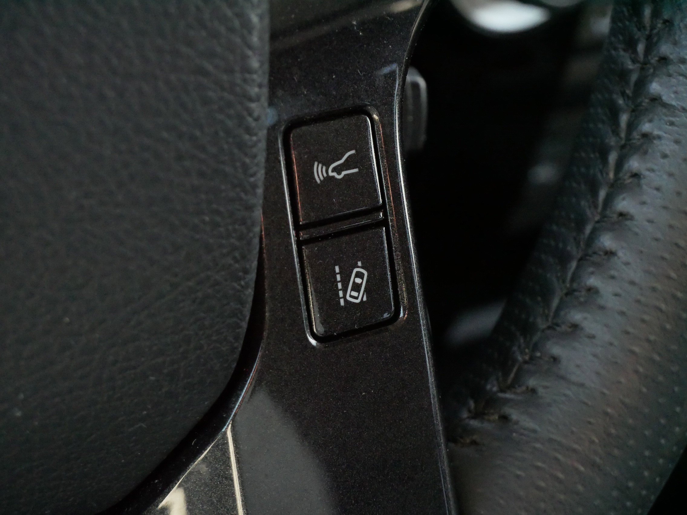 Certified 2020 Toyota 4Runner Nightshade image 25