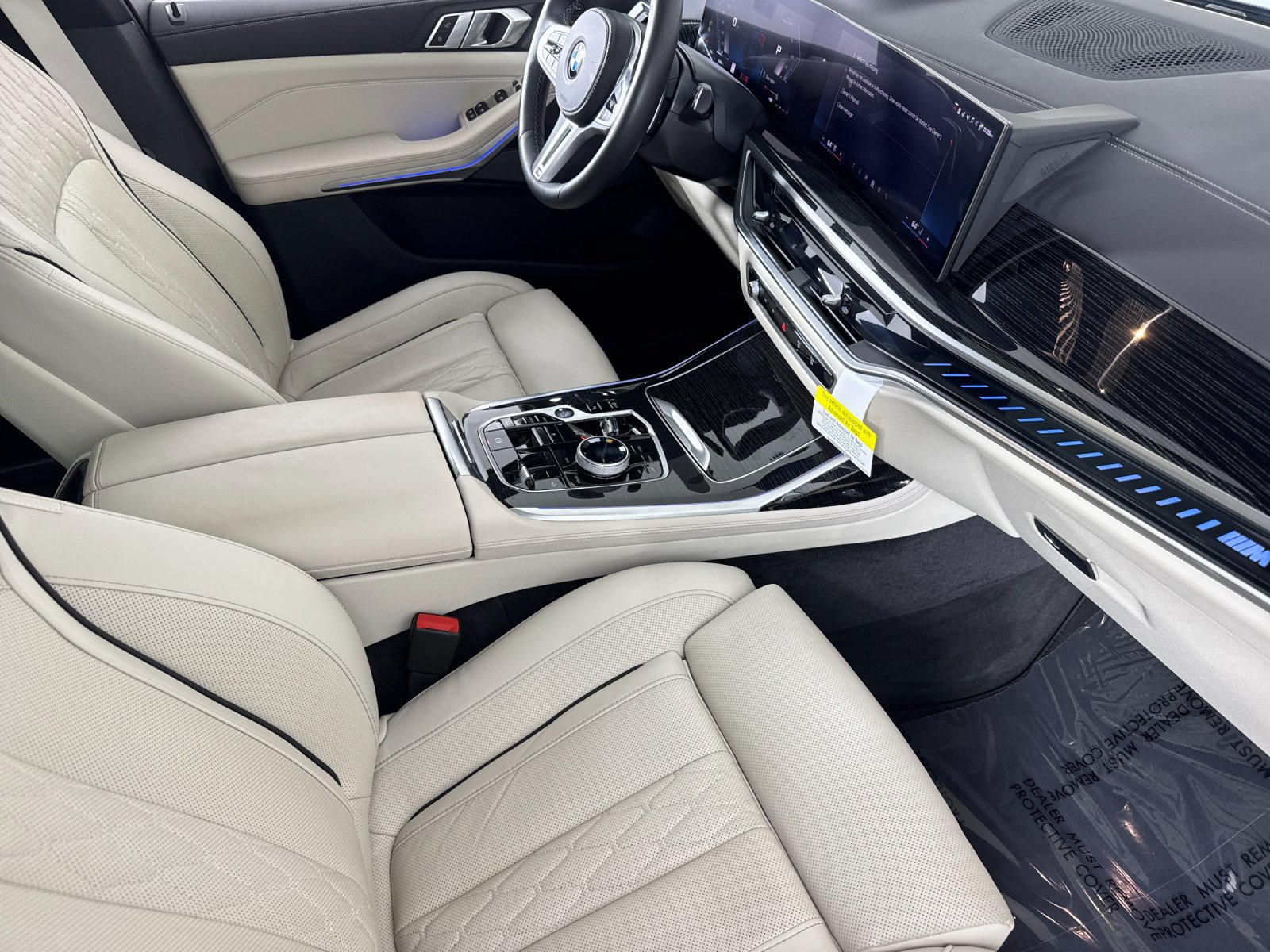 Used 2026 BMW X7 M60i AWD/4WD image 17