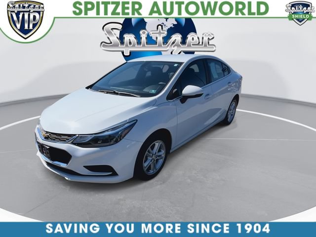 Used 2017 Chevrolet Cruze LT w/ Convenience Package FWD image 4