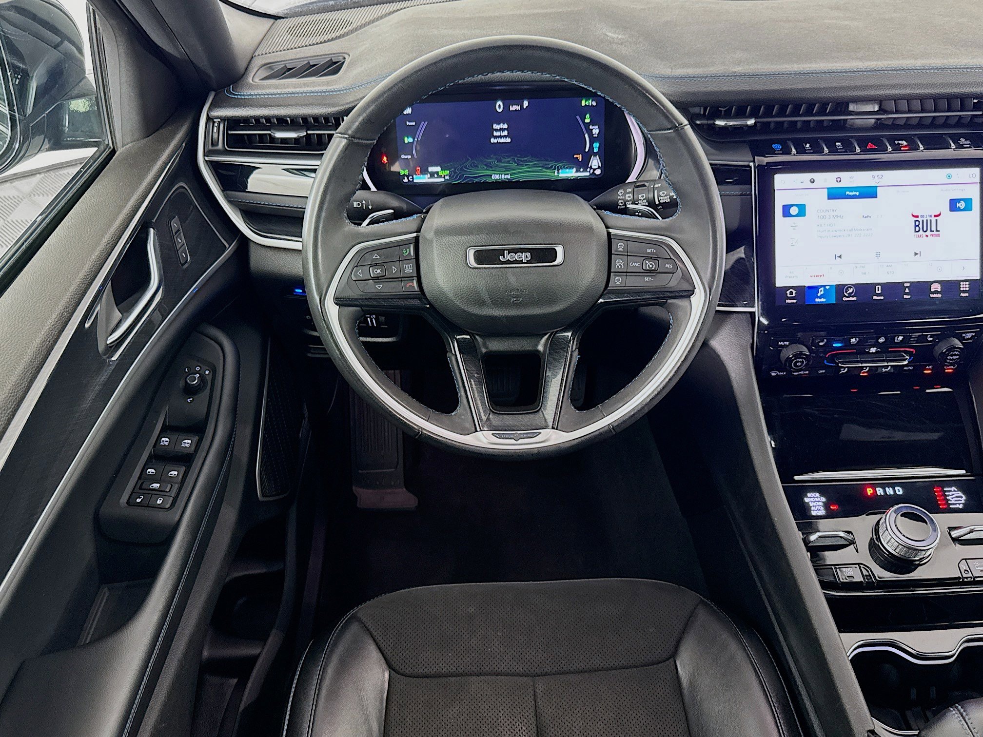 Used 2023 Jeep Grand Cherokee Trailhawk w/ Luxury Tech Group III image 16