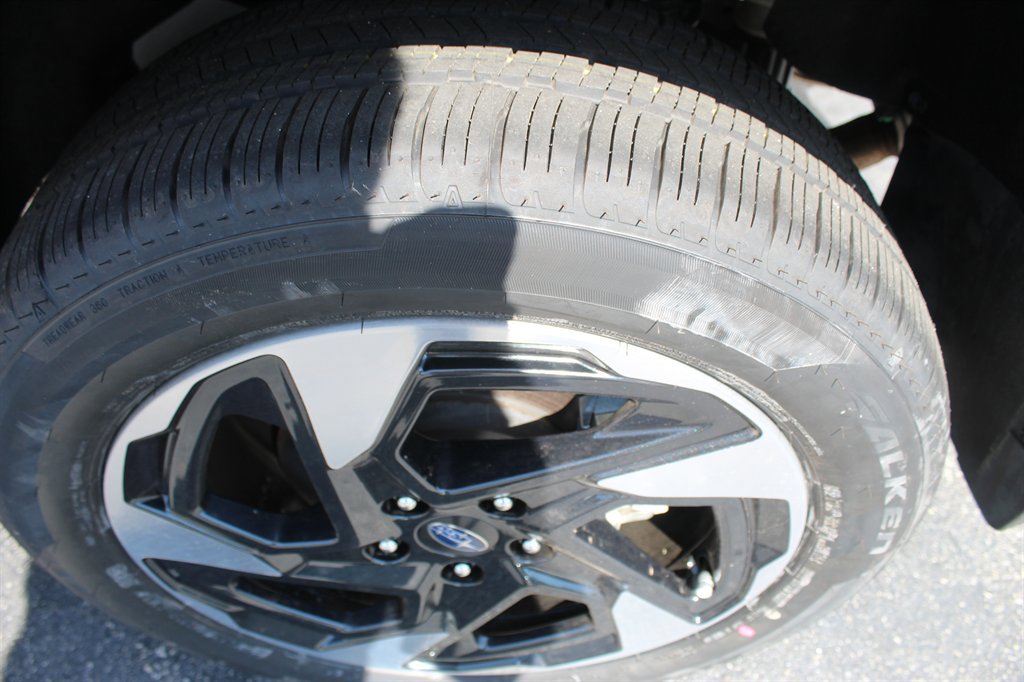 Used 2024 Subaru Crosstrek 2.5i Limited w/ Popular Package #4A image 16