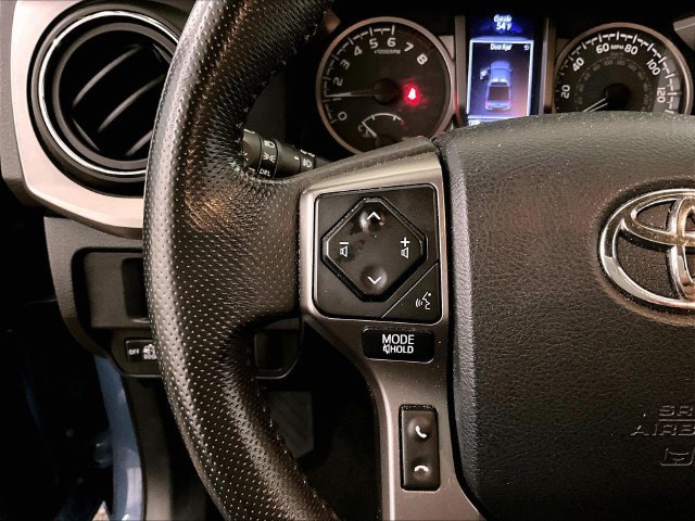 Used 2019 Toyota Tacoma SR5 AWD/4WD image 18