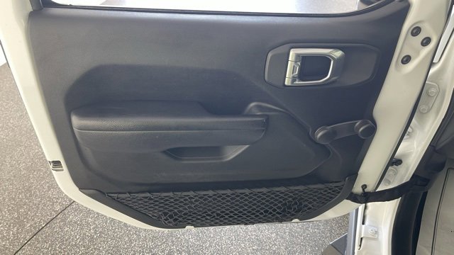 Used 2022 Jeep Wrangler Sport image 34