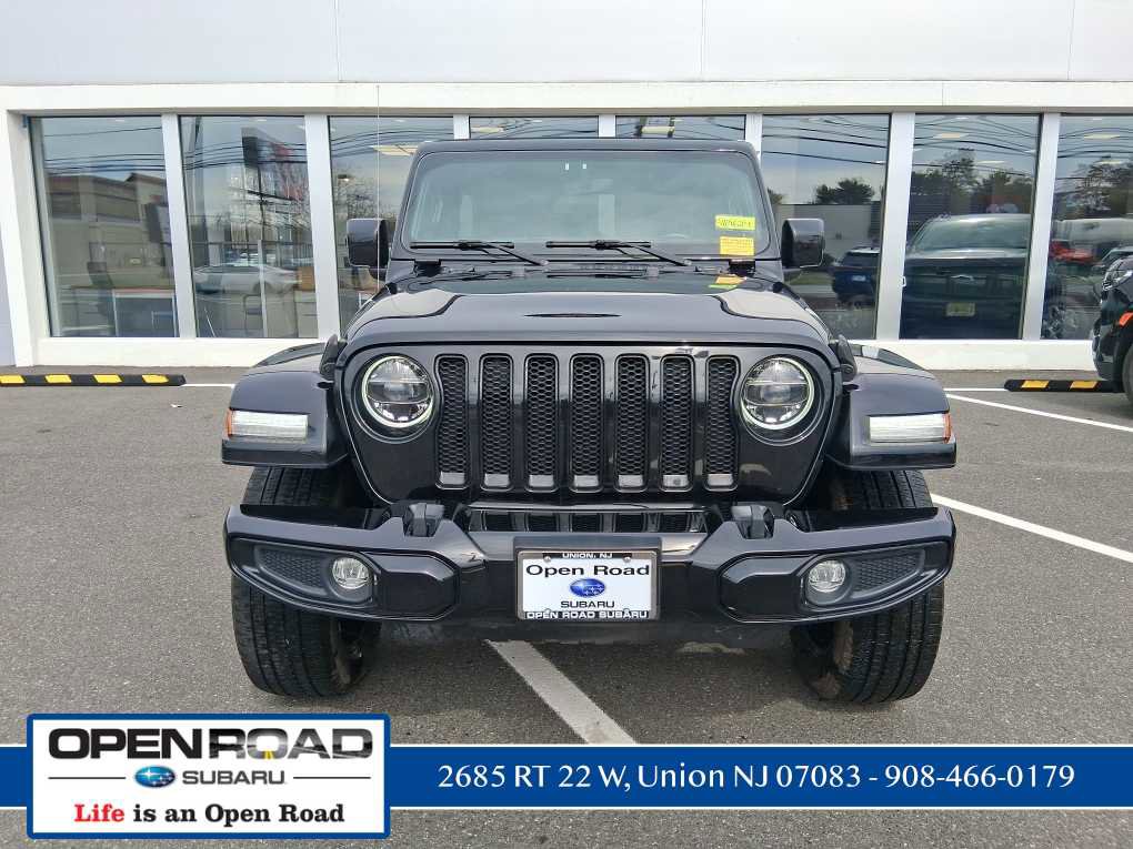 Used 2022 Jeep Wrangler Unlimited Sahara AWD/4WD image 2