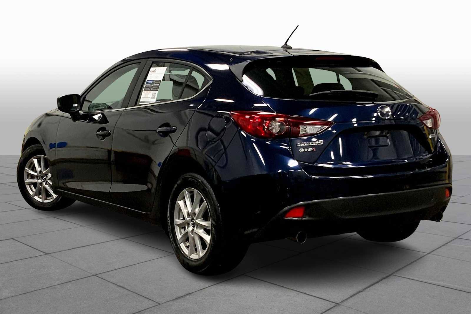 Used 2015 MAZDA MAZDA3 i Touring image 11