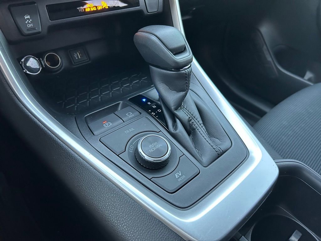 Certified 2024 Toyota RAV4 LE image 26