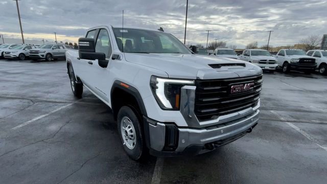 New 2025 GMC Sierra 2500 Pro w/ 1SA Pro Safety Plus Package AWD/4WD image 4
