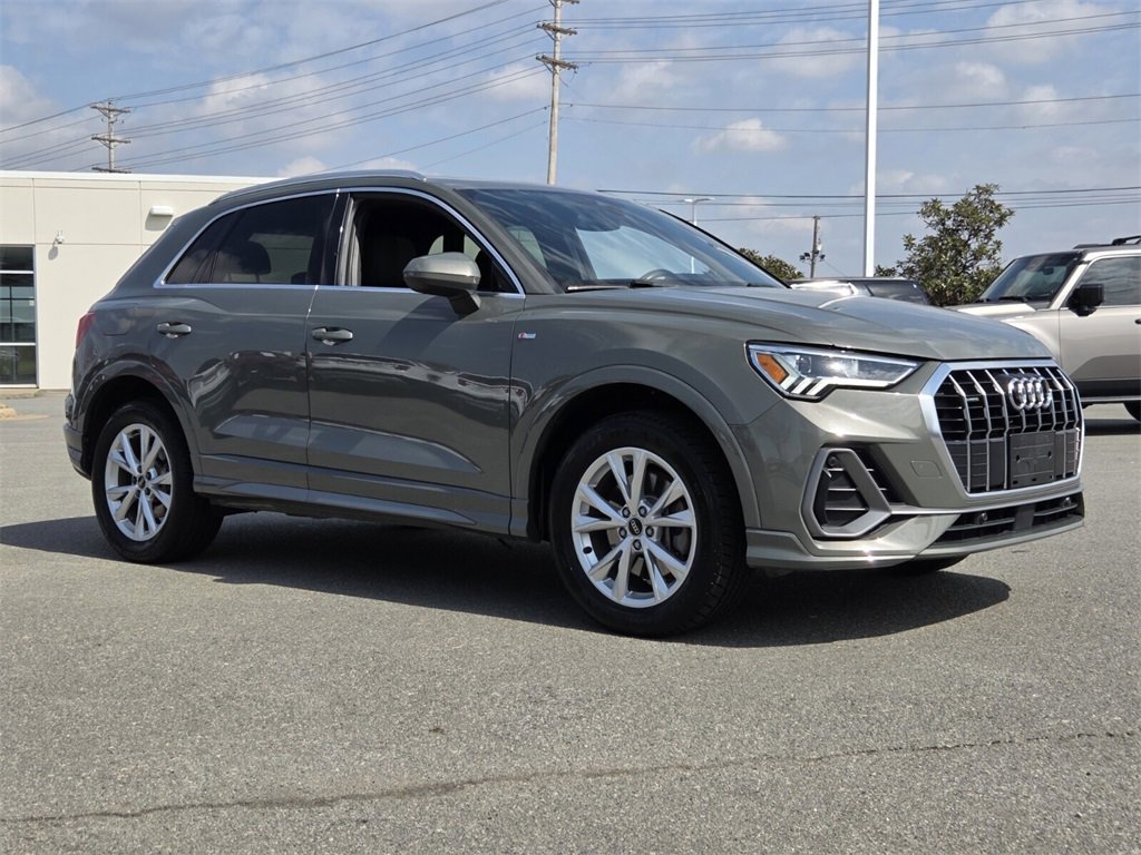 Used 2023 Audi Q3 2.0T Premium image 4