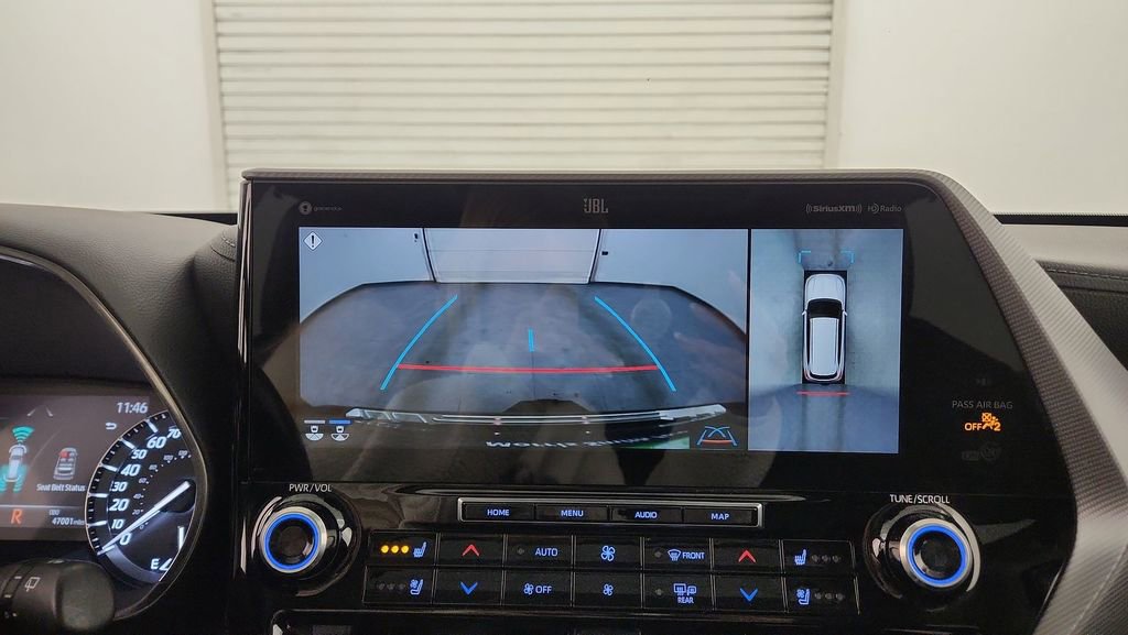 Used 2021 Toyota Highlander Limited image 33