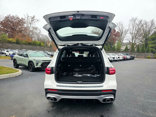 New 2026 Mercedes-Benz GLB 35 AMG 4MATIC image 9