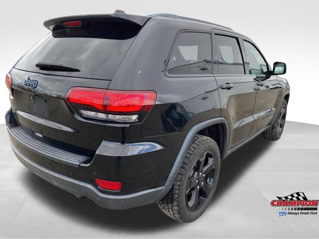 Used 2018 Jeep Grand Cherokee Laredo AWD/4WD image 5