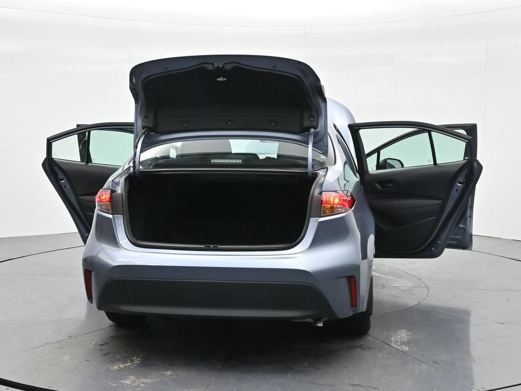 Used 2026 Toyota Corolla LE FWD image 42